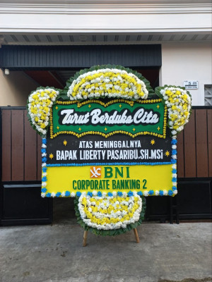 Papan Bunga Duka di Burung Dinang
