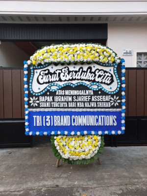 Papan Bunga Duka di Burung Dinang